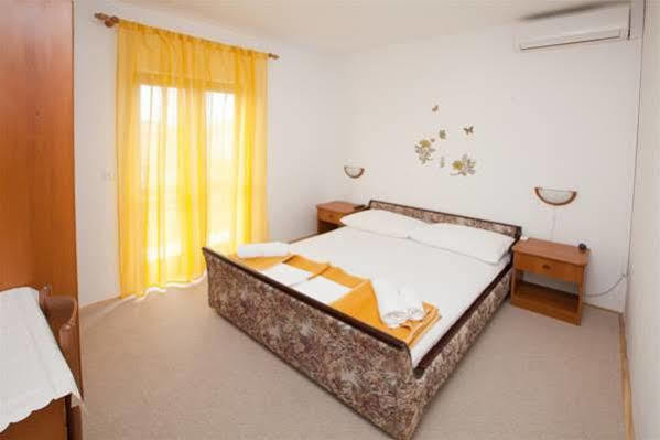 Bed and Breakfast Pansion Maria Zadar Exterior foto